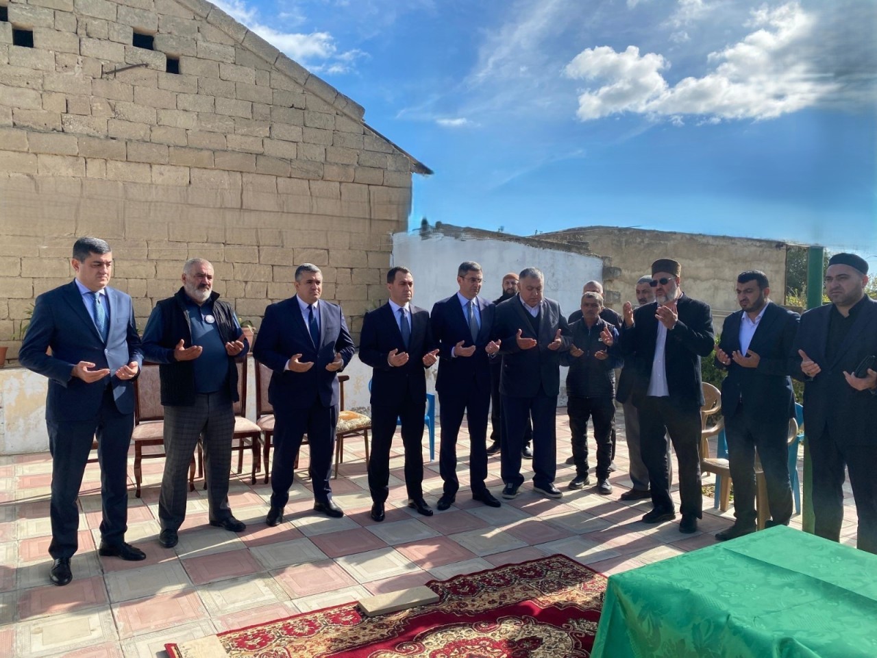 Xocalı soyqırımında itkin düşən şəhidimiz Xəzər rayonunda torpağa tapşırılıb - FOTOLAR